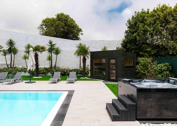 Cfs Azores Guest House