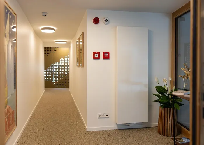 Residence Du Lys - Perrin Apartments