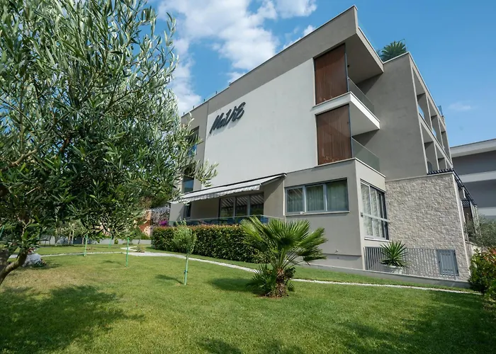 Neum Hotels
