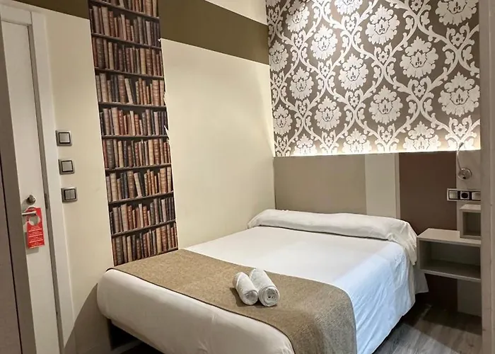 Hostal Atocha Almudena Martín Madri