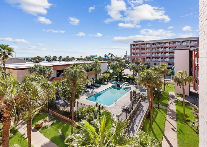 Clarion Pointe Galveston - Beachfront