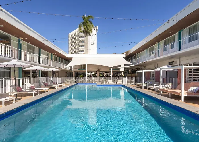 Darwin Hotels With Pool