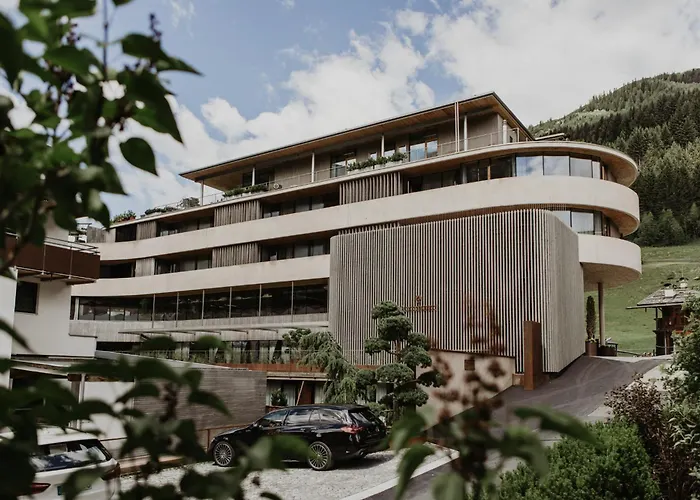 Hotel Arlmont 4 Stern Superior St. Anton am Arlberg