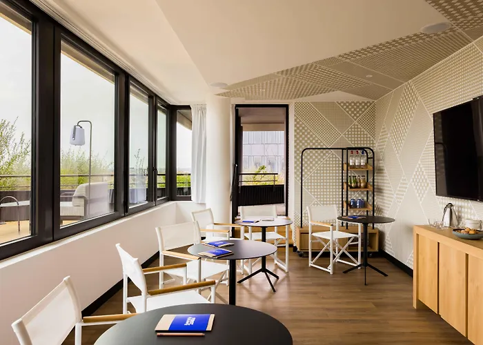 Firstname Bordeaux, Part Of Jdv By Hyatt
