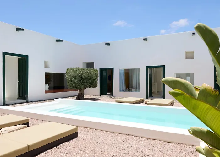 Hotels in La Oliva