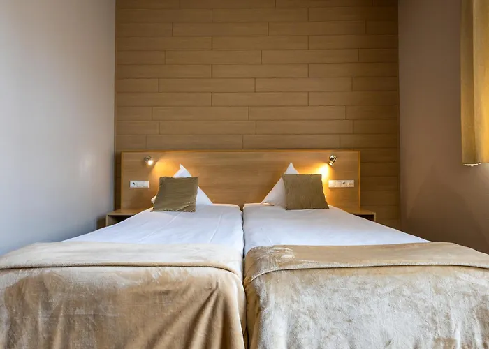 Hotels in Bree