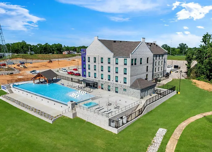 Savannah Hotels
