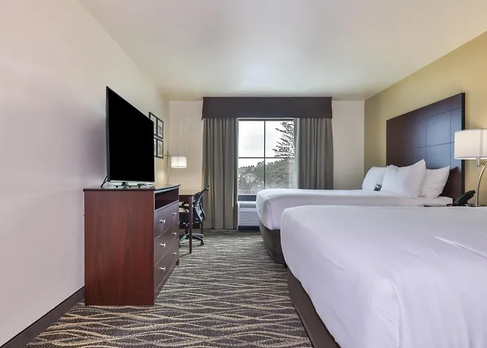 Bay Minette Hotels