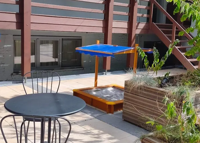 Urban Yard Hotel Saint-Gilles