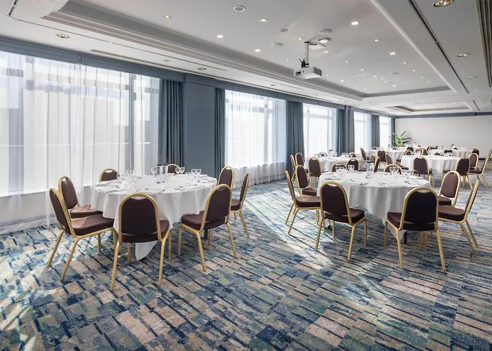 Hotel Hilton Paris Charles De Gaulle Airport à Le Mesnil-Amelot