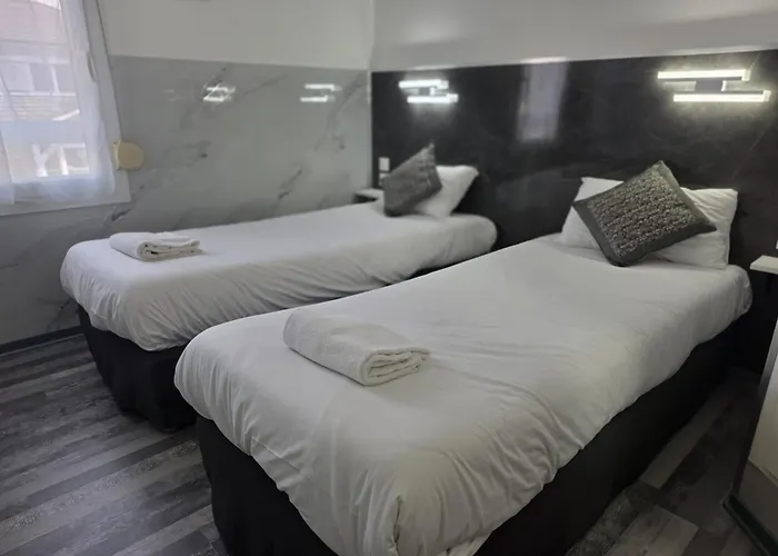 Parcay-Meslay Hotels