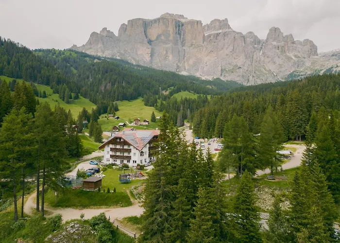 Wellness Hotel Lupo Bianco Canazei