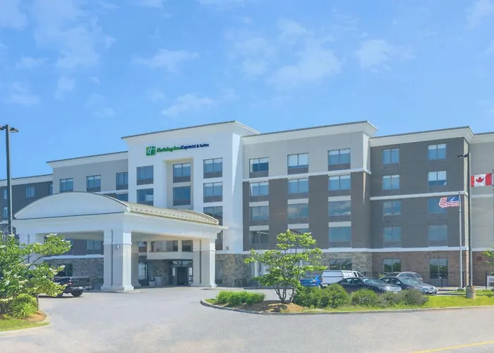 Sturgeon Falls Hotels