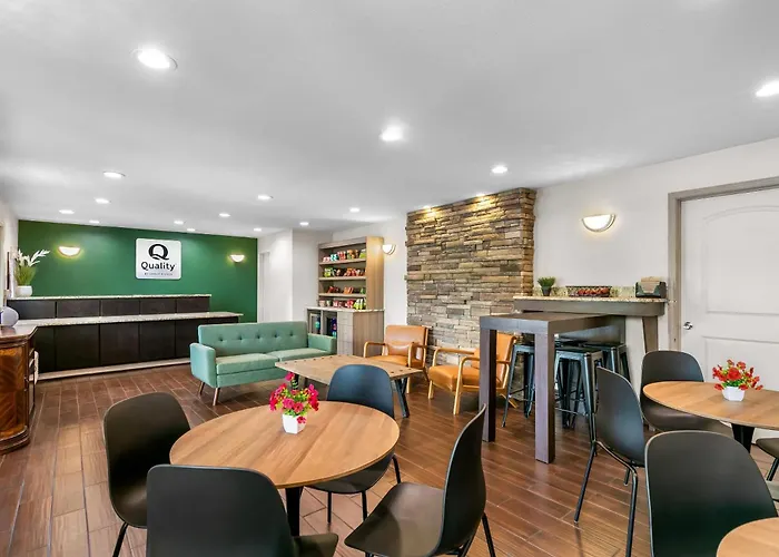 Super 8 By Wyndham Helen