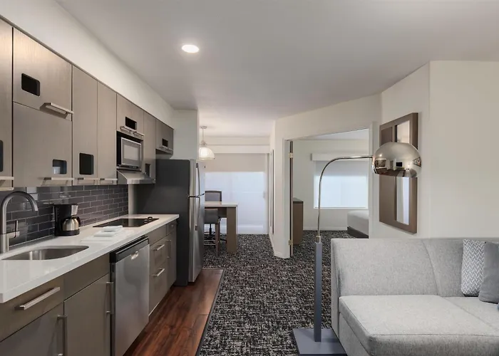 Hyatt House Cypress / Anaheim Hotel