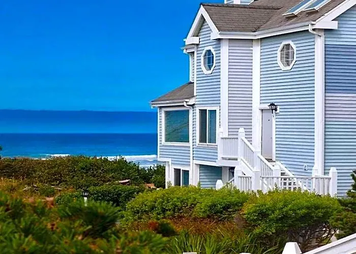 Schooner Landing Hotel Newport