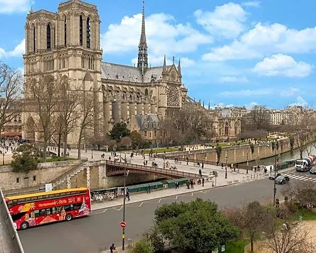 Hotel Esmeralda Paris