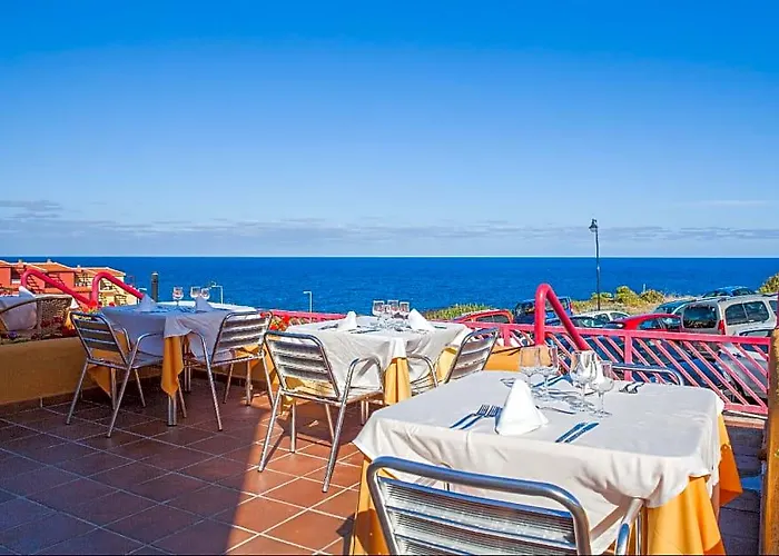 Hoteles en Playa Cancajos.- BreNa Baja (la Palma)