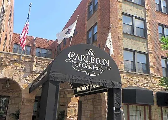 Oak Park Hotels