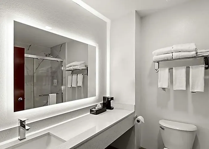Tallapoosa Hotels