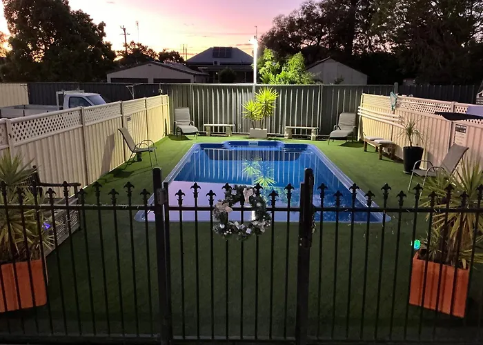 Parkes Hotels