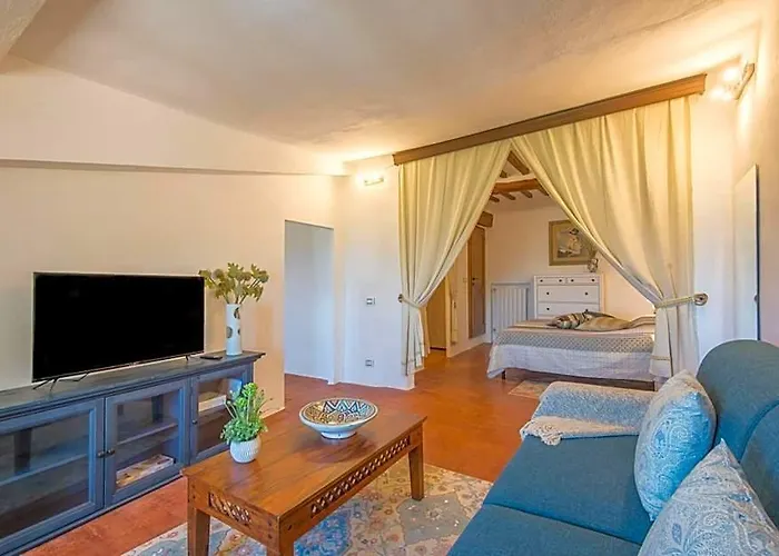 Radicondoli Hotels