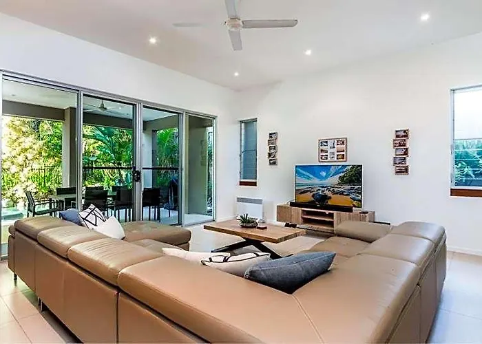 Sunshine Coast Hotels