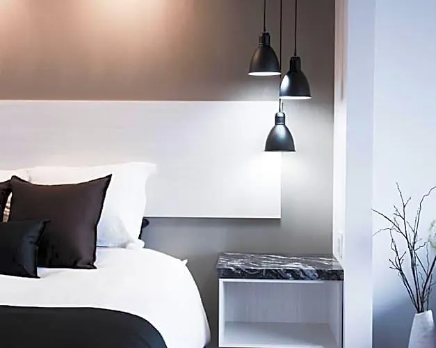Haileybury Hotels