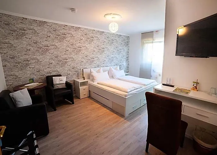 Hotels in Laer