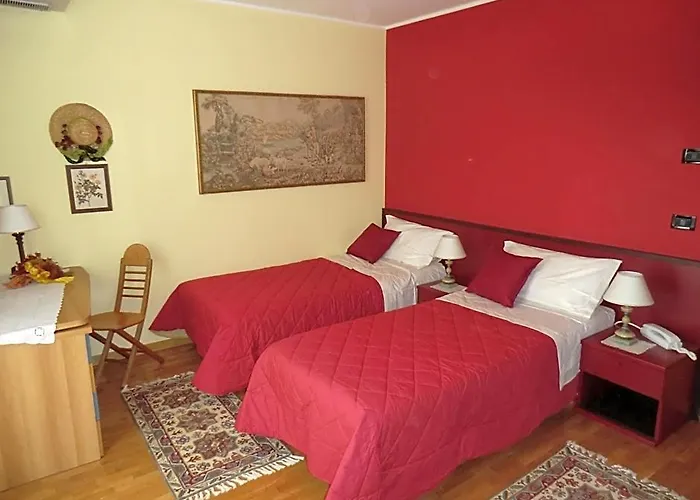 Hotels in Pieris