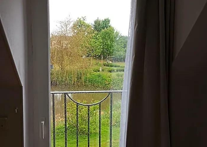 Hôtels à Saint-Amand-en-Puisaye