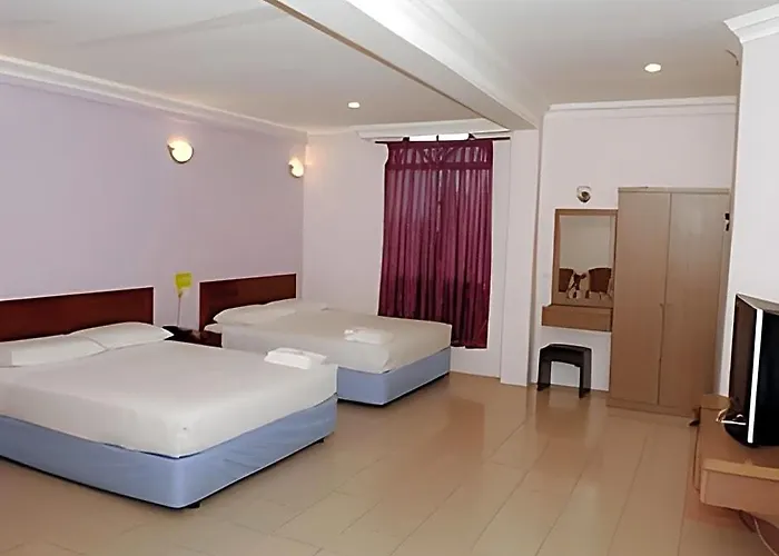 Hotels in Pantai Remis