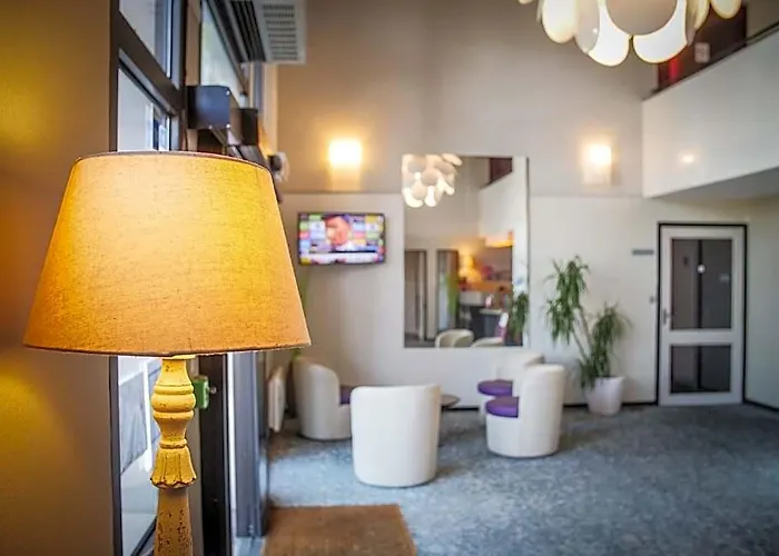 Hotel Inn Design & Restaurant Alencon Valframbert