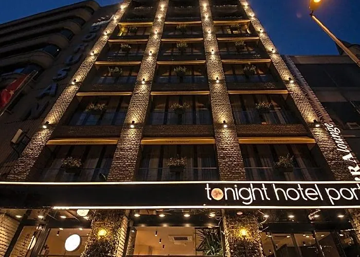 Tonight Hotel Port