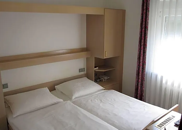 Hotel Maifelder Hof
