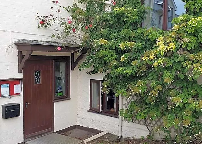 Hotels in Bruton