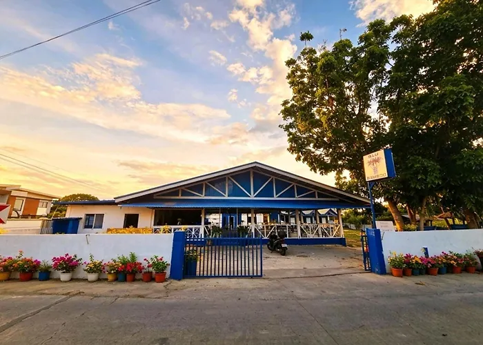 Hotels in Moalboal