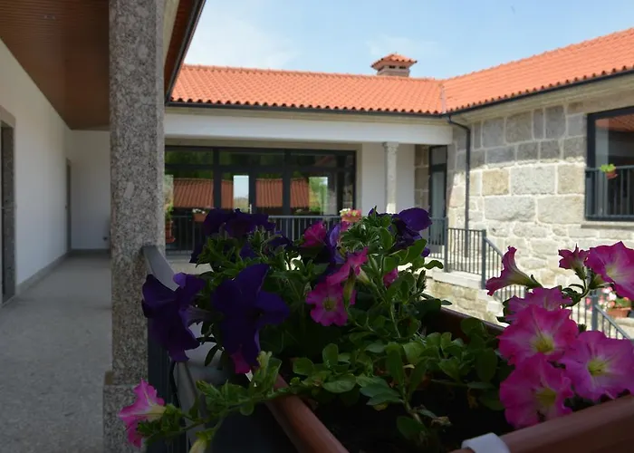 Hotéis com piscina em Ponte da Barca