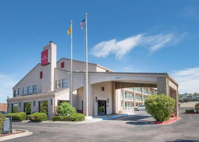 Ramada By Wyndham Albuquerque Airport Hotel