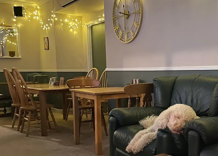 Huntly Hotels