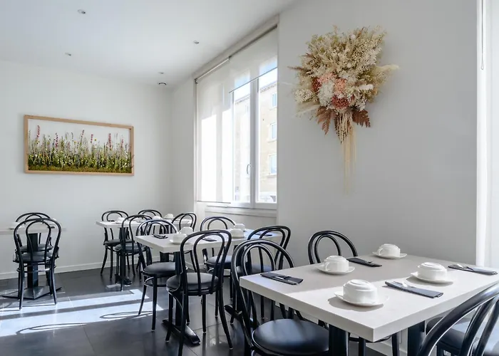 Villefranche-sur-Saone Hotels