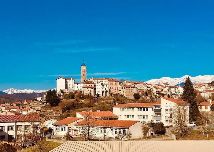 Saint-Laurent-de-Cerdans Hotels