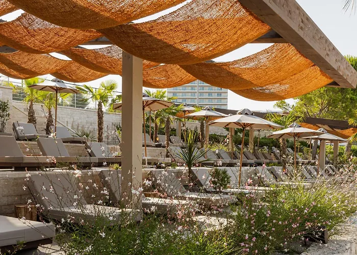 Podstrana Hotels