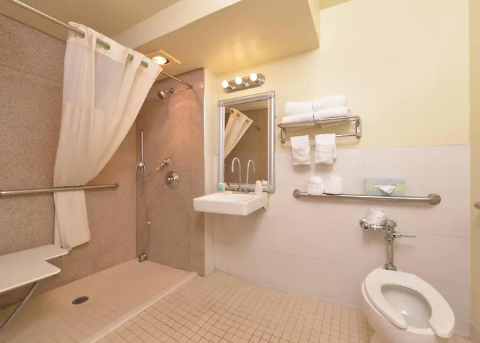 Quality Inn & Suites Montebello - Los Angeles