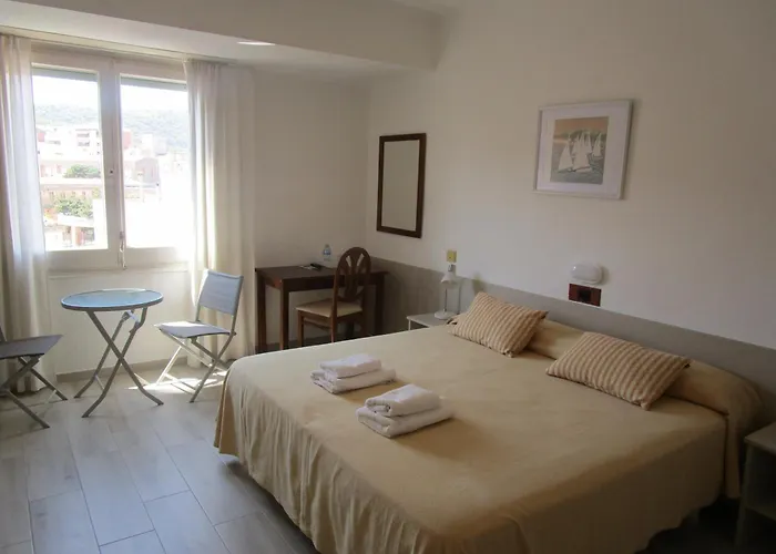 Hotel Apartaments Gesoria Porta Ferrada