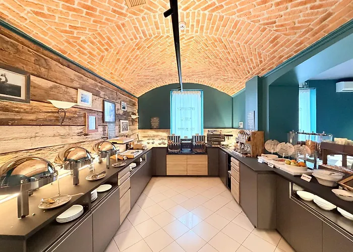 Hotel Benaco Desenzano del Garda