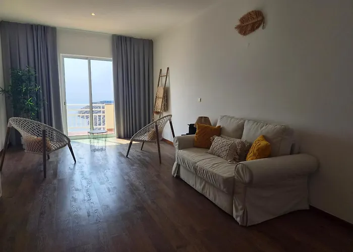 Vila Franca do Campo Hotels