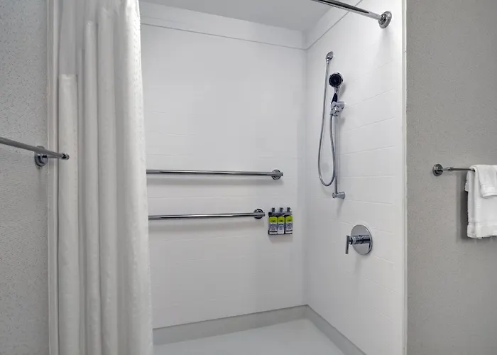 Atmore Hotels