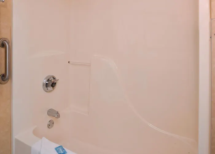 La Junta Hotels
