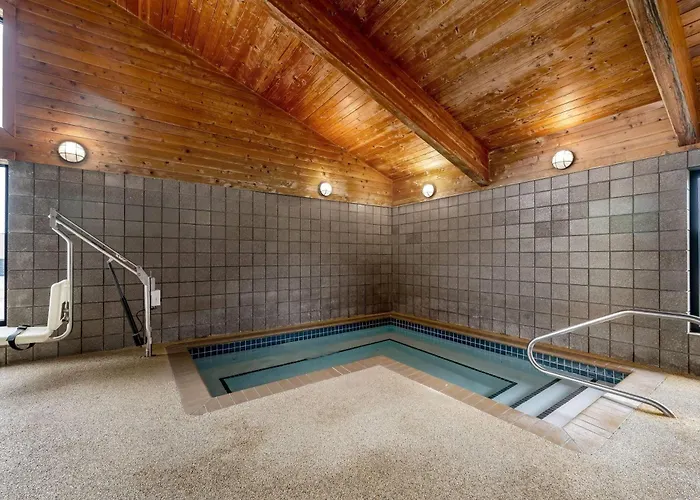 Sauk Centre Hotels